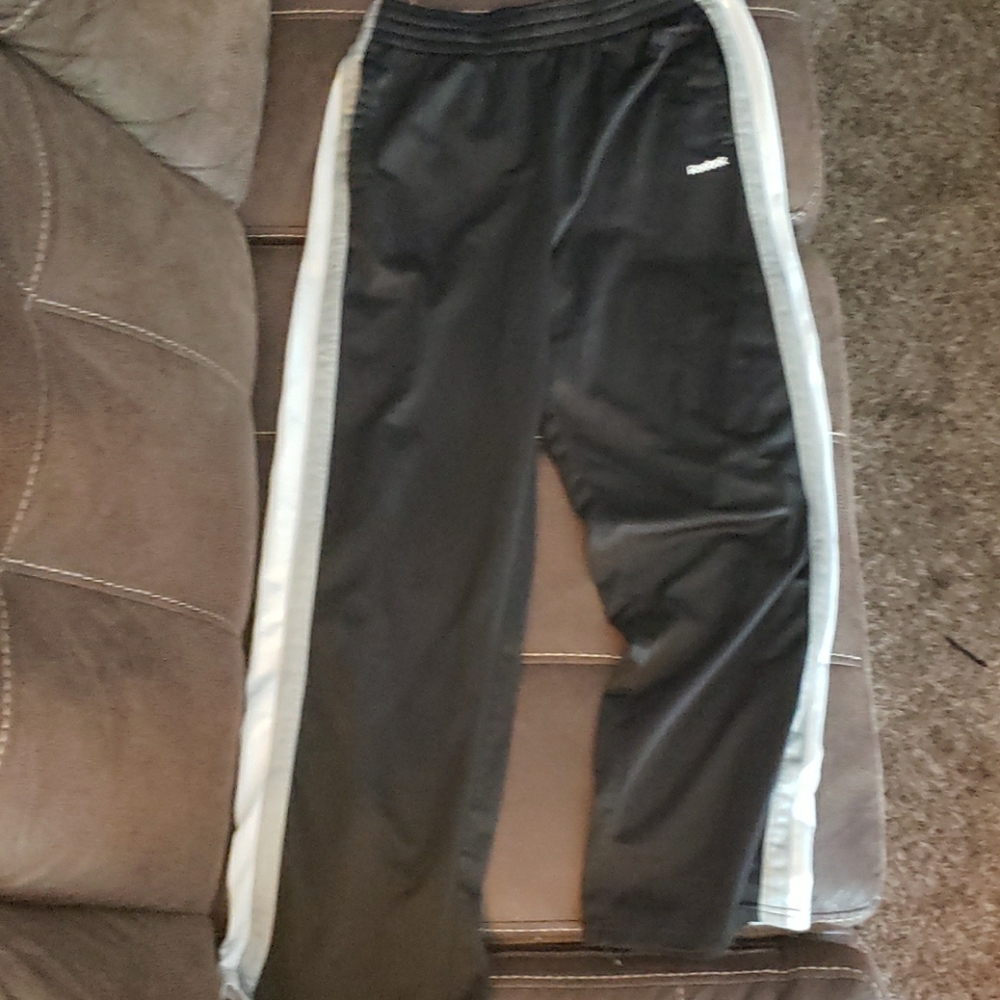 Athletic pants
